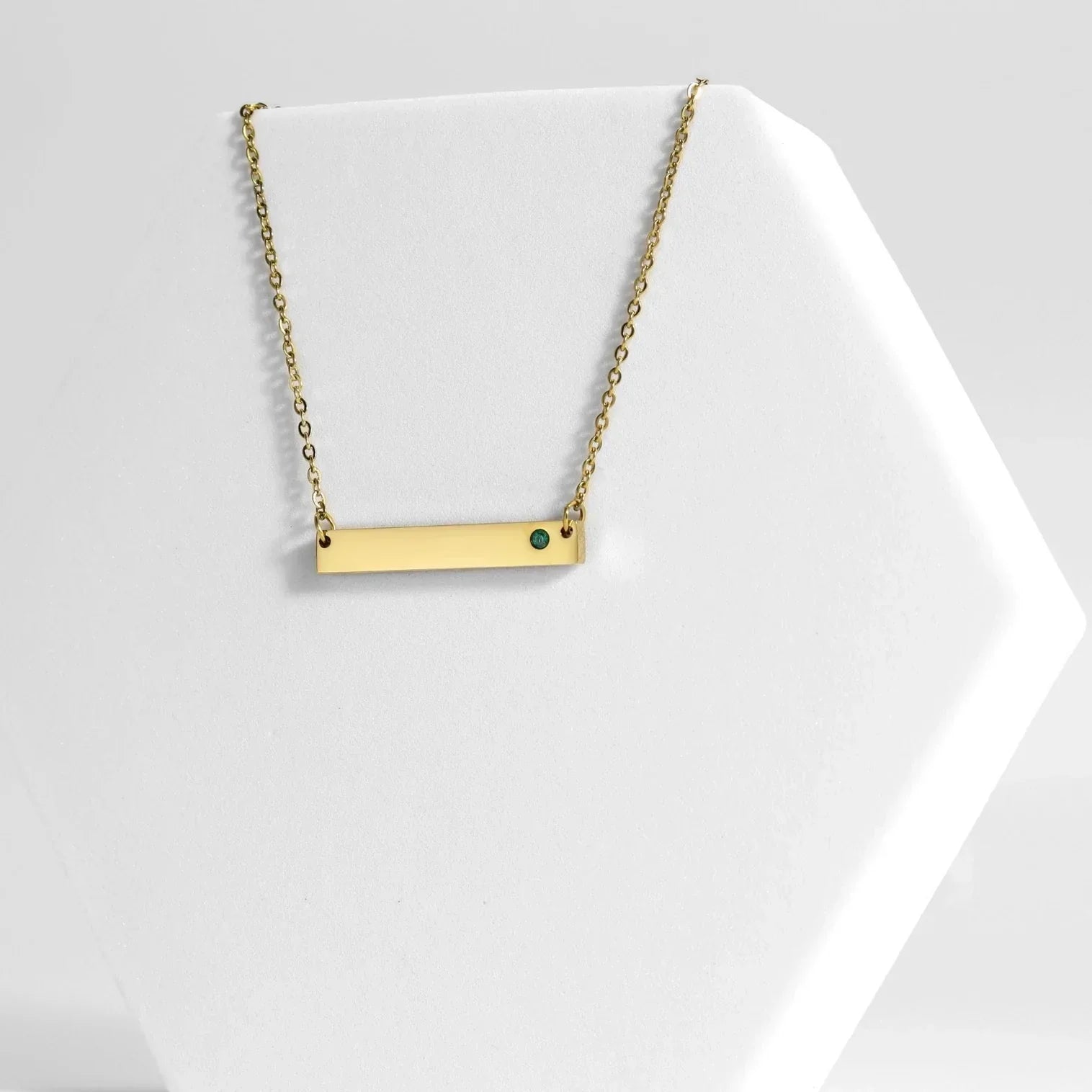 Corporate Gifting with The Golden Bond: A Lasting Impression That Shines